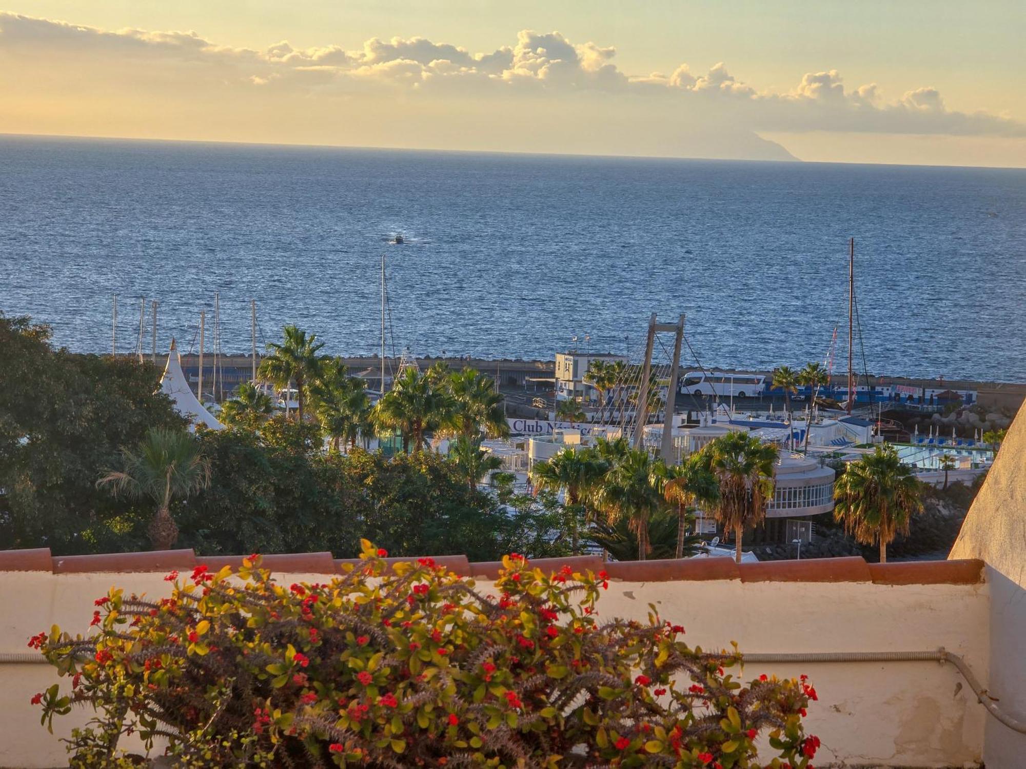 Aqua Sun Los Geranios By Helloapartments Costa Adeje  Buitenkant foto
